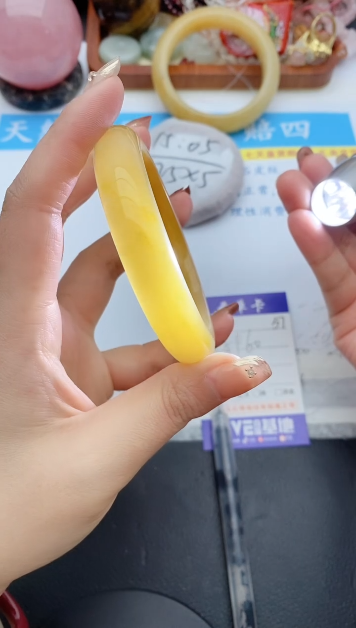 【闪购商品】石英质玉手镯未镶嵌57+59/60