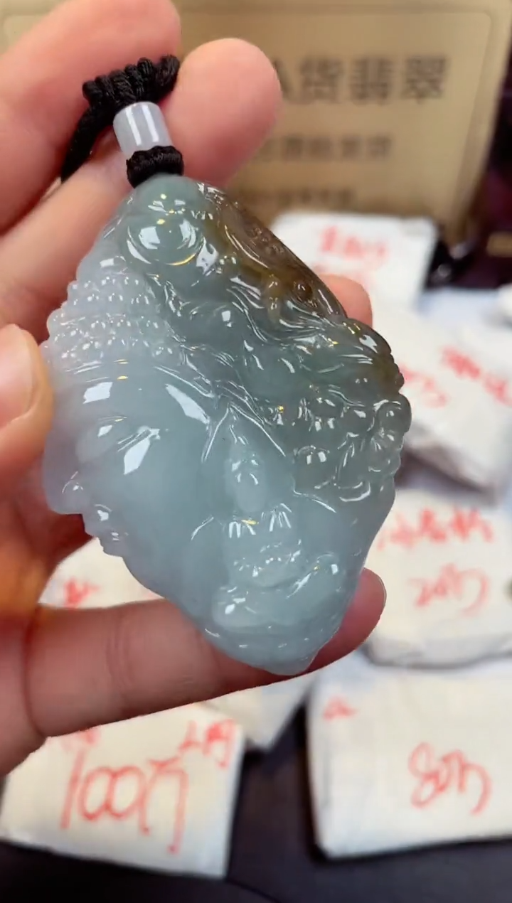 【闪购商品】翡翠颈饰未镶嵌天然缅甸翡翠A货