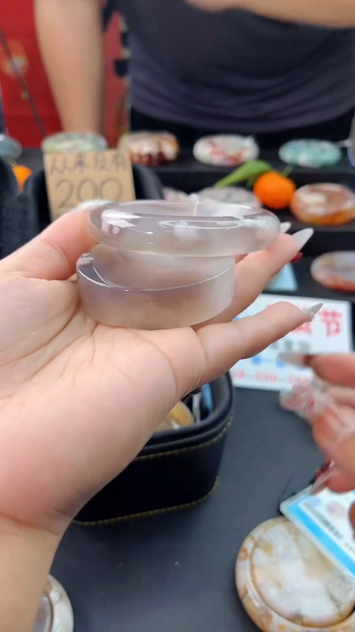 【闪购商品】石英质玉手镯未镶嵌赠送镯心（58圈口）