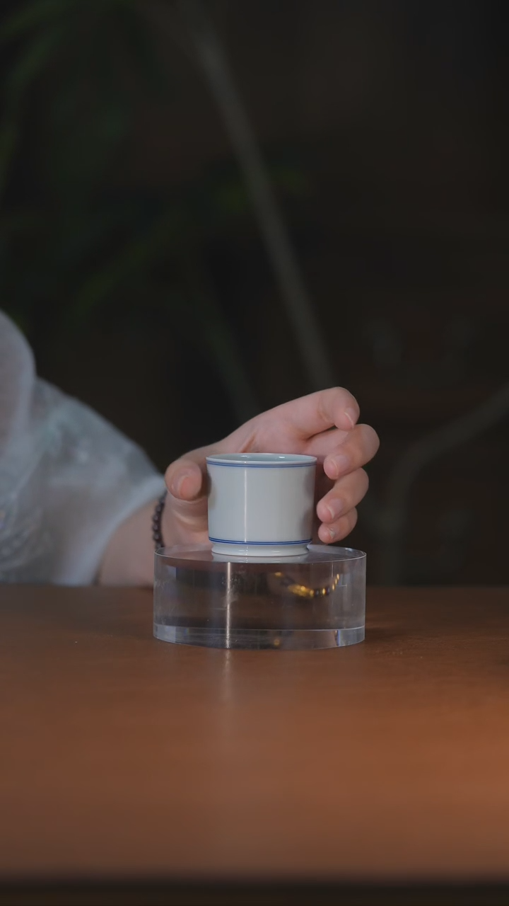 白胎小容天杯            