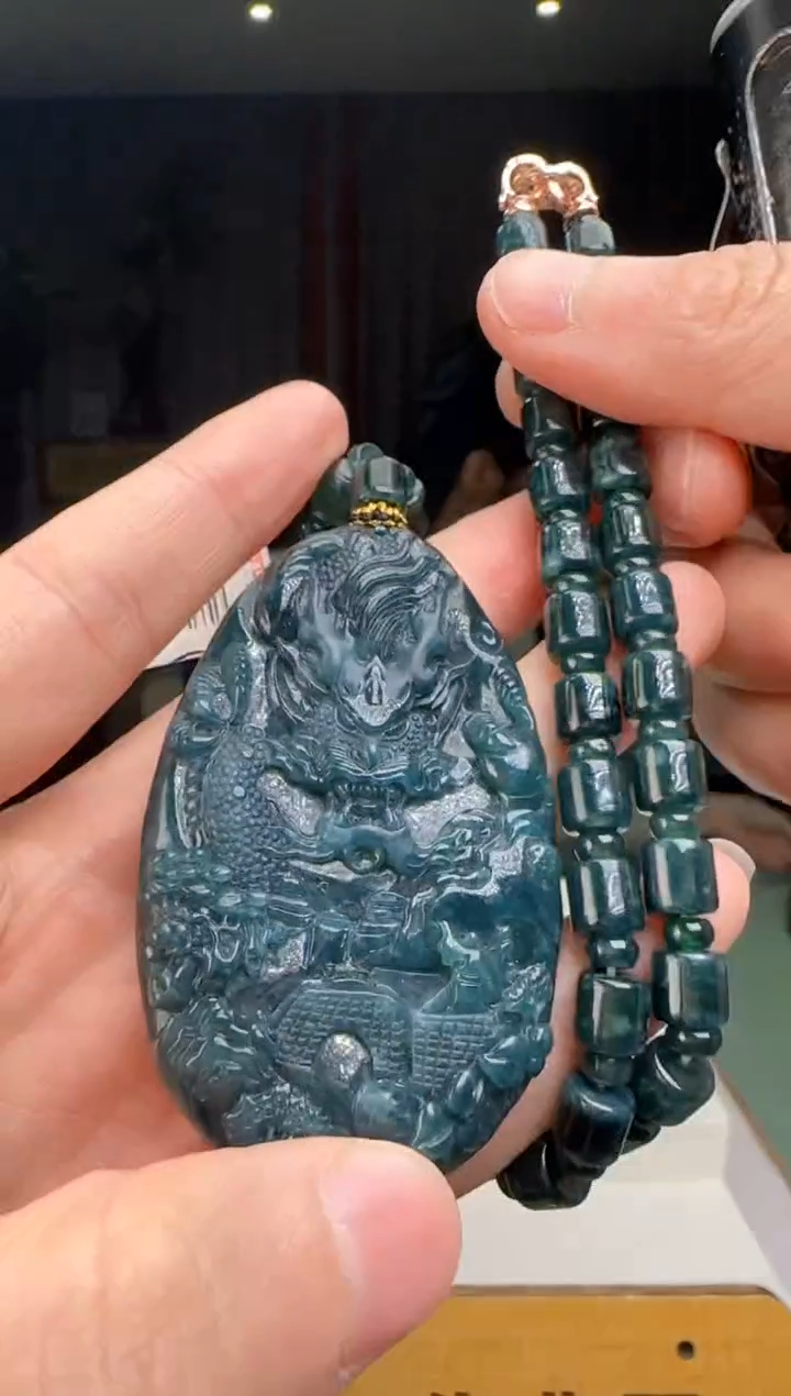 【闪购商品】翡翠吊坠(赠链)未镶嵌DY@@WS1WX26821