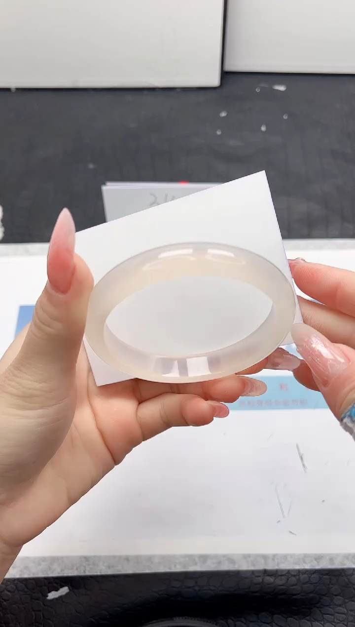 【闪购商品】石英质玉手镯未镶嵌31-60.2