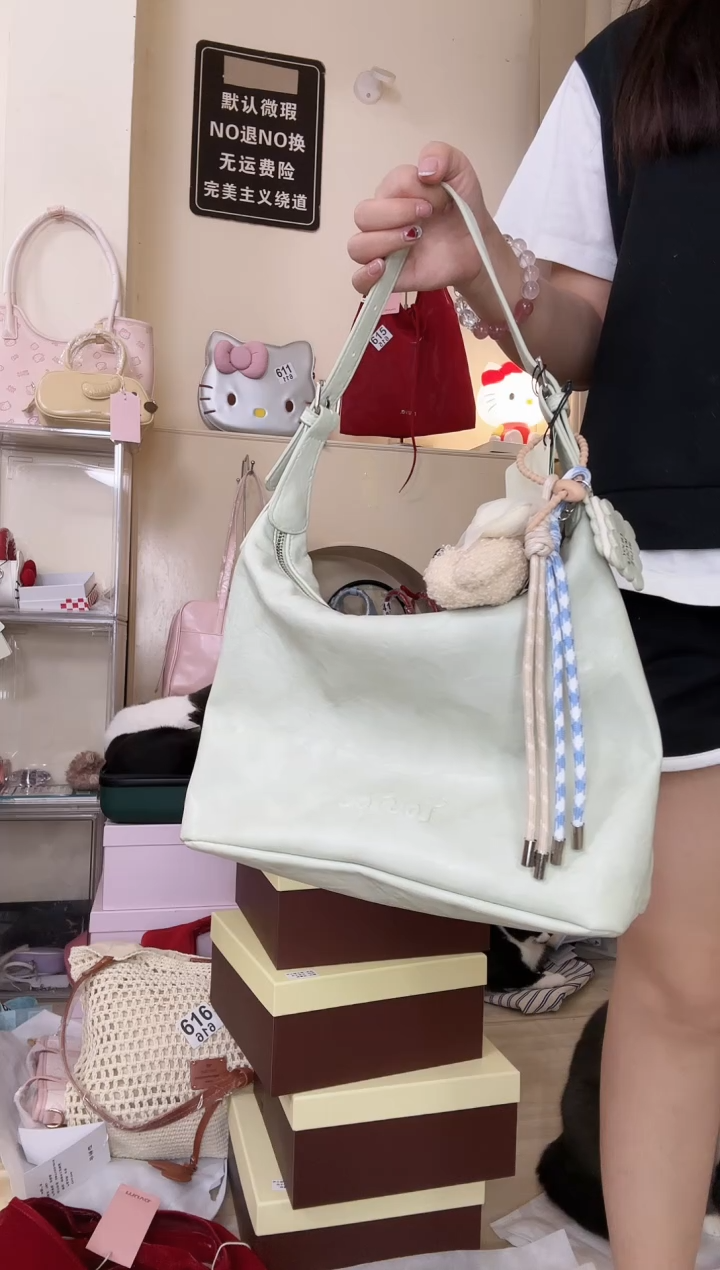 PU以直播间展示为准默认微瑕 浅蓝色