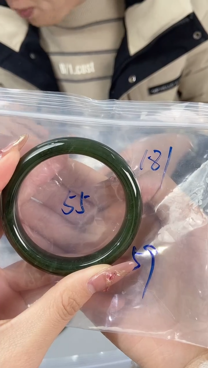 【闪购商品】和田玉手镯未镶嵌和田玉181