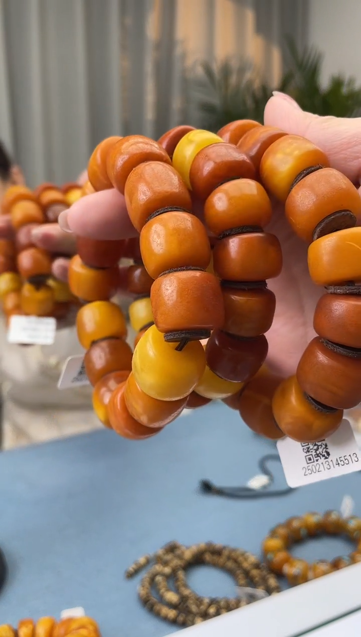 【闪购商品】蜜蜡珠宝奇石未镶嵌假一罚十，多样性发一件05457.18