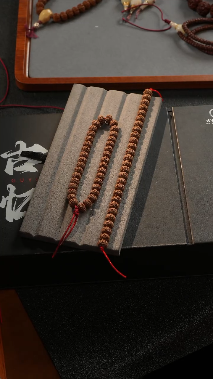 【闪购商品】金刚菩提吊坠老树王原桩