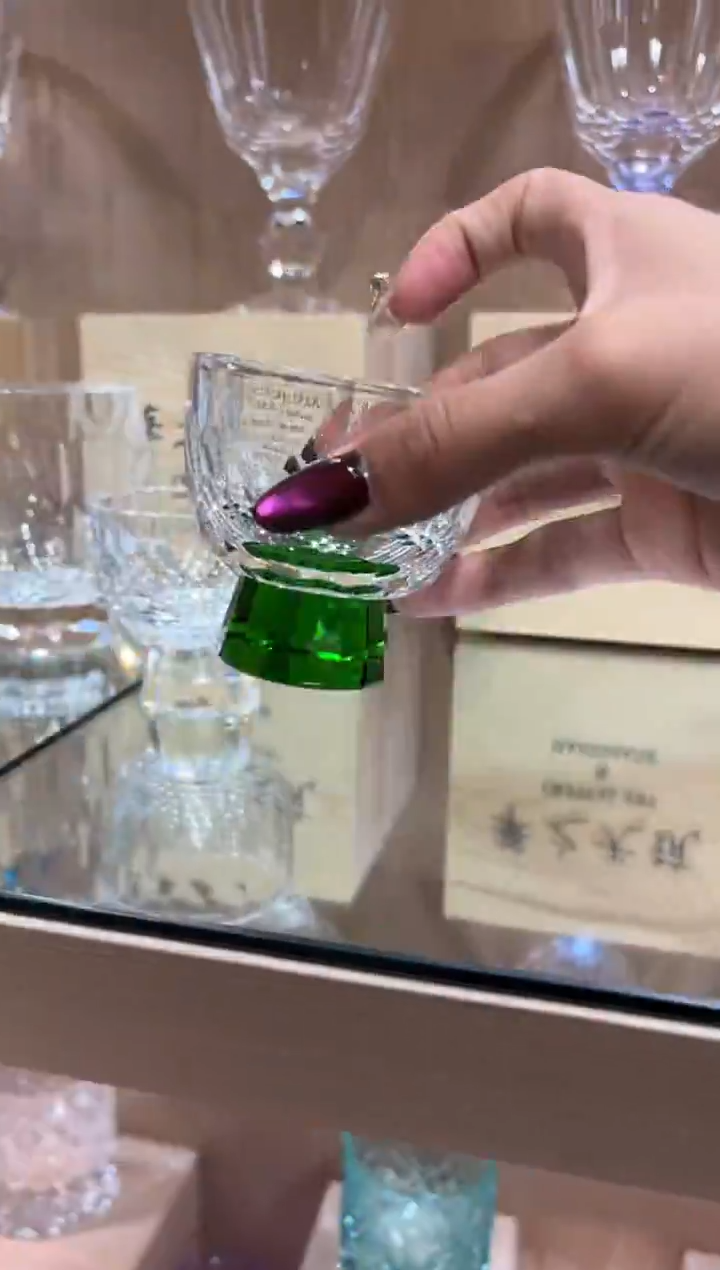 直播间闪烁买一送一绿