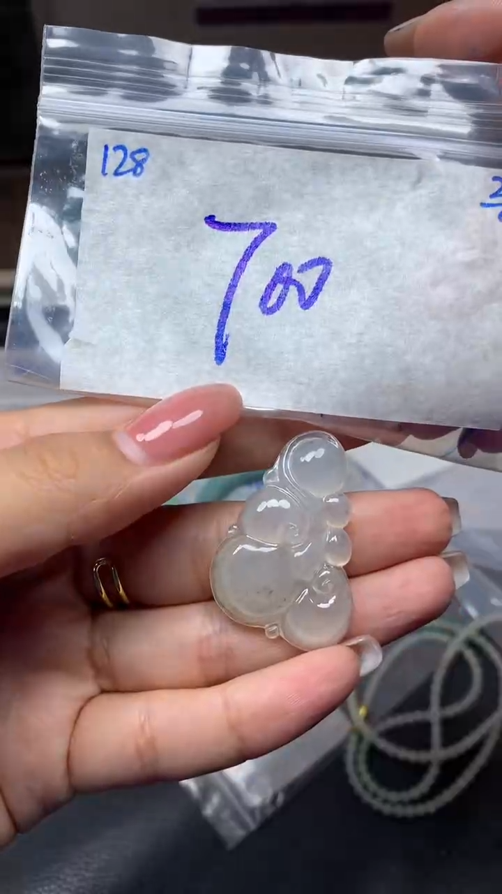 未镶嵌定制翡翠128毛货需精细抛光挂件多样性拍一发一