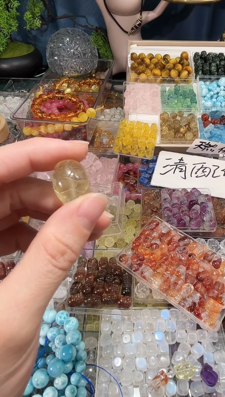 【闪购商品】水晶手串未镶嵌C33黄水晶富甲一个