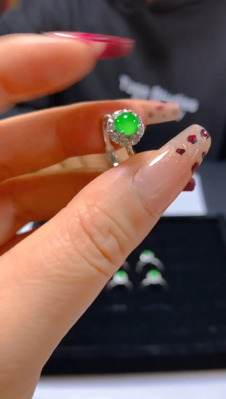 未镶嵌戒指翡翠多样性发一