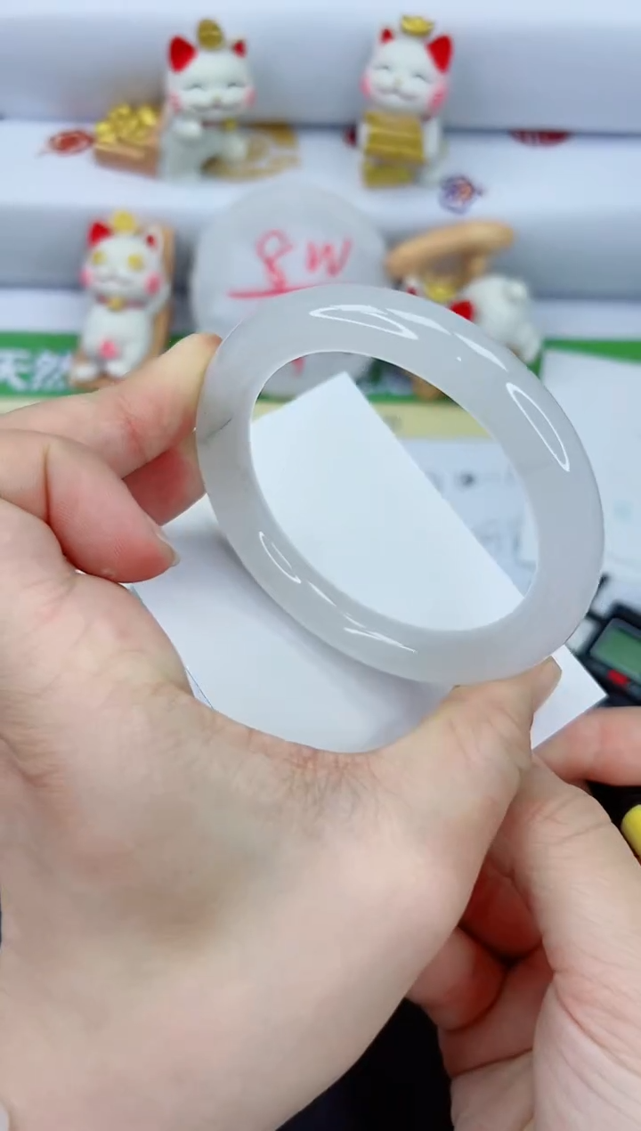 【闪购商品】石英质玉手镯未镶嵌1581-60.5