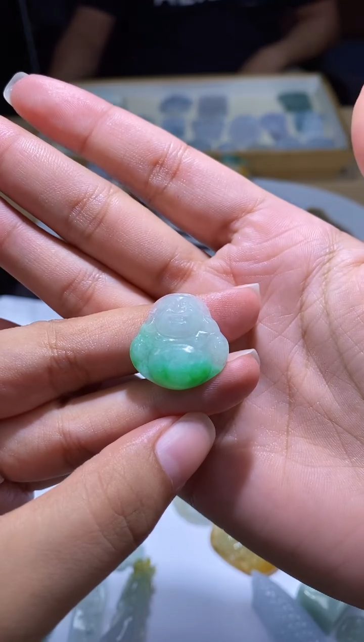 未镶嵌定制翡翠挂件