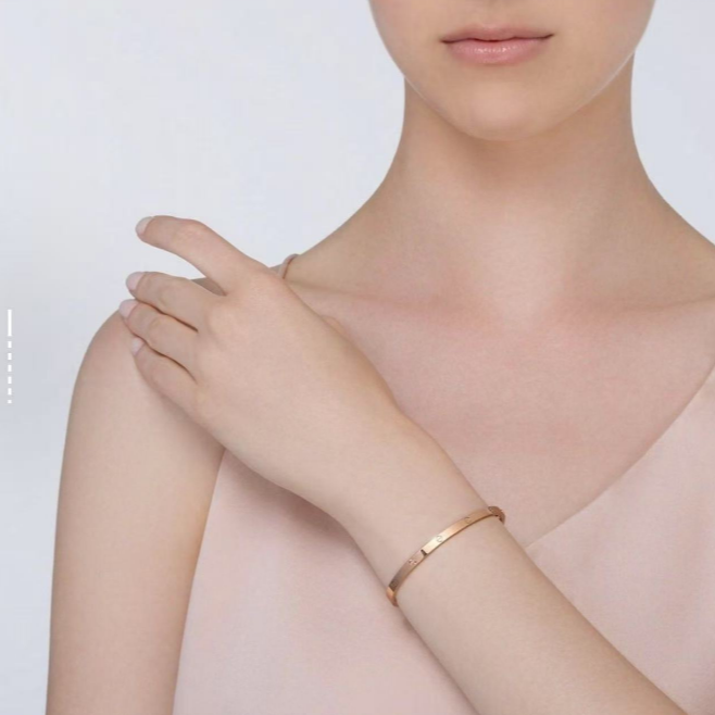 合金手镯 轻奢百搭经典款时尚女神手镯