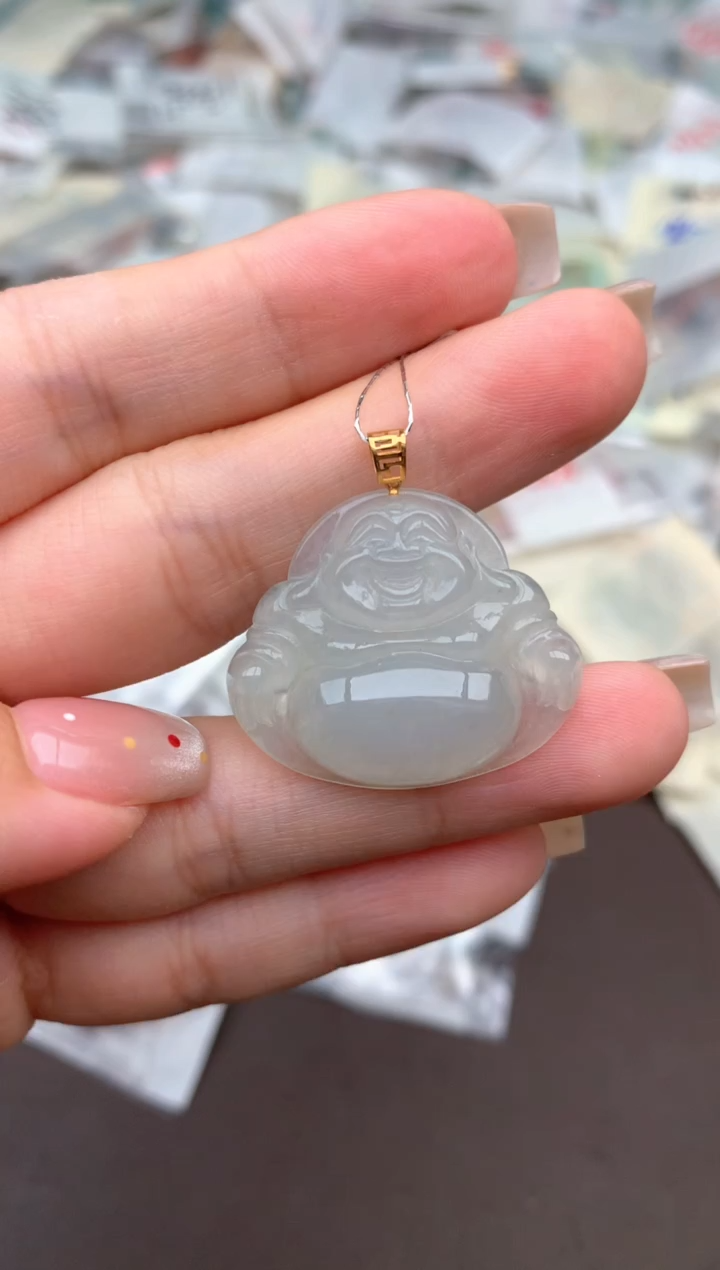 18K金镶嵌挂件翡翠一