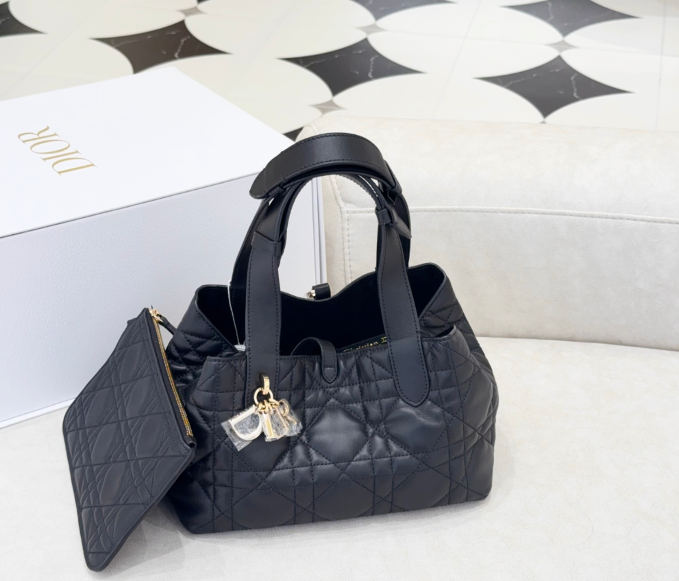 99新 DIOR/迪奥 toujours购物袋小号黑金手提包芯片款/22274186