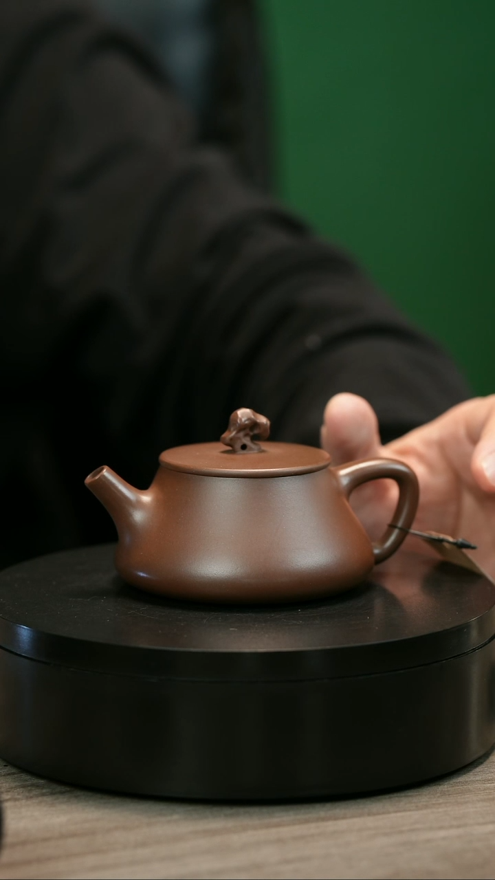 茶壶紫砂H****EH1998赵信军底槽清太湖石纳瓢