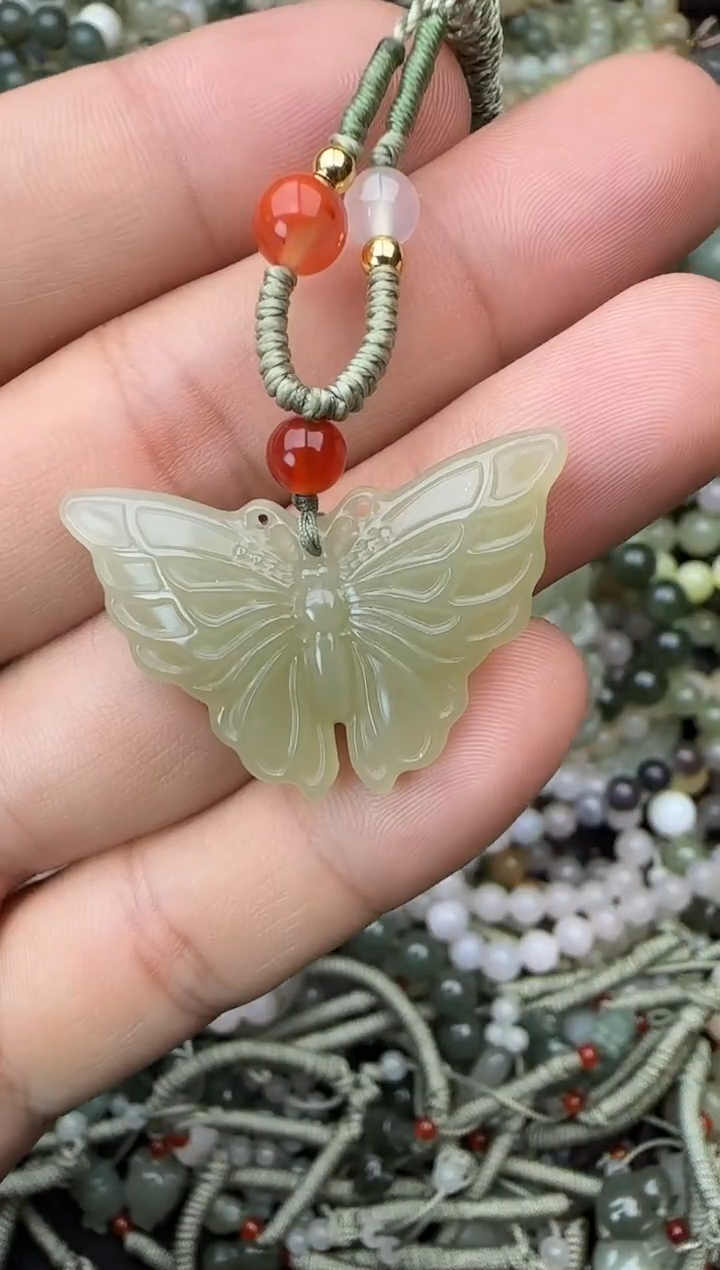 颈饰未镶嵌和田玉拍一发一