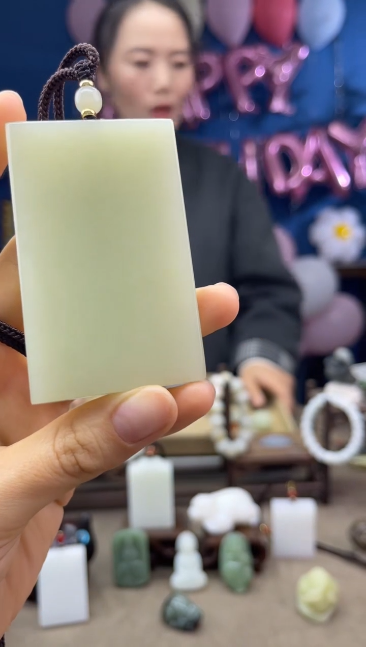 【闪购商品】和田玉颈饰未镶嵌1