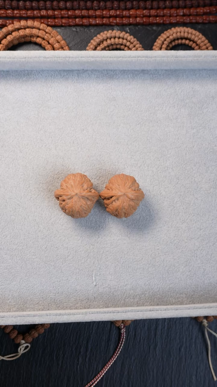 把件文玩核桃吕*哈铁锤核桃