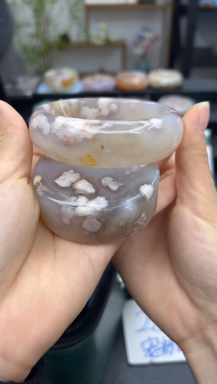 【闪购商品】石英质玉手镯未镶嵌A29(63圈赠送镯心)