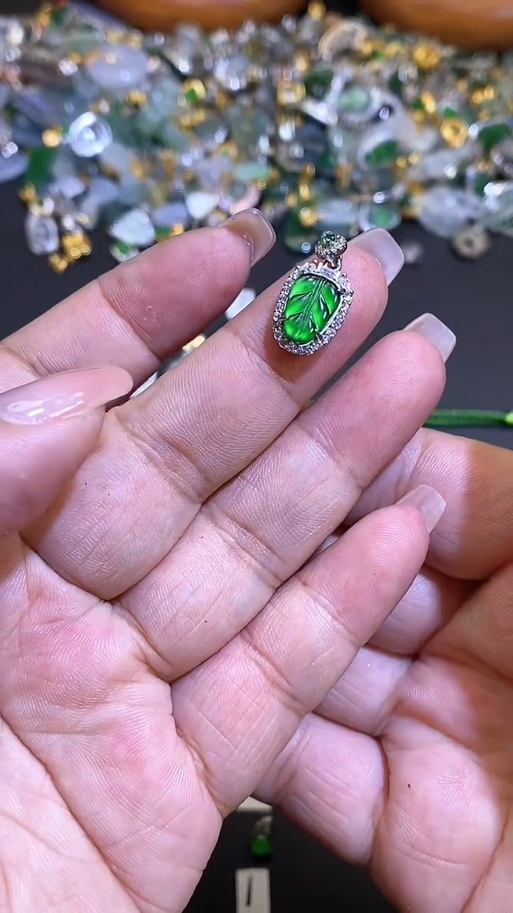 【闪购商品】翡翠吊坠(不含链)银S925镶嵌1