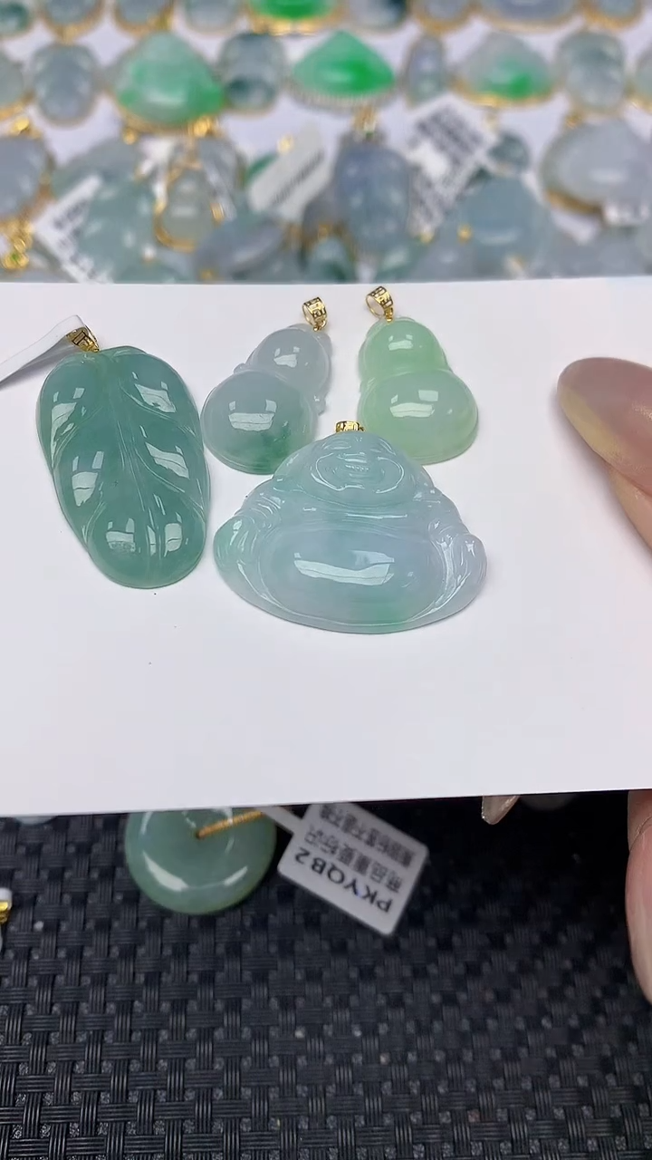 【闪购商品】翡翠颈饰18K金镶嵌 天然翡翠A货