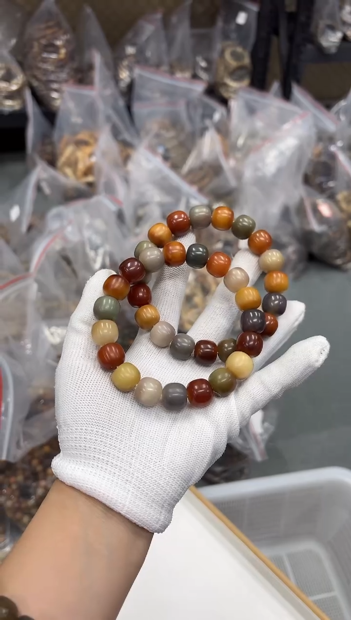 手串菩提根/象牙果14干磨孔一般（327）