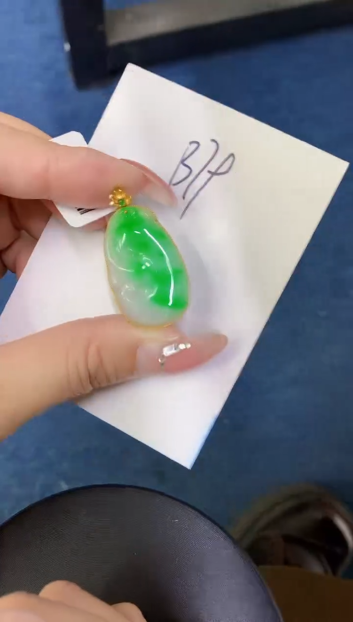 【闪购商品】翡翠颈饰18K金镶嵌0000000000000