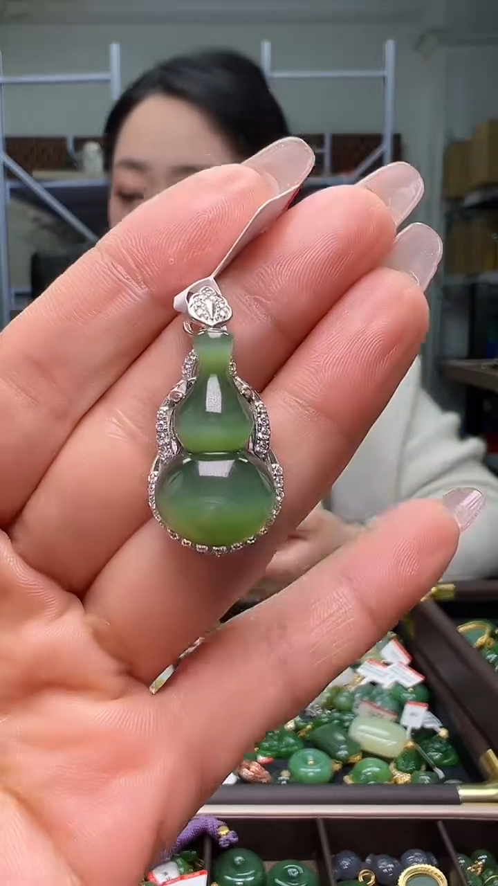 颈饰银S925镶嵌和田玉（多样性发货.发其一)12.25.10