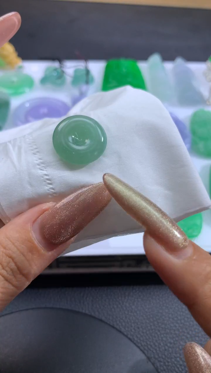 【闪购商品】定制翡翠未镶嵌翡翠