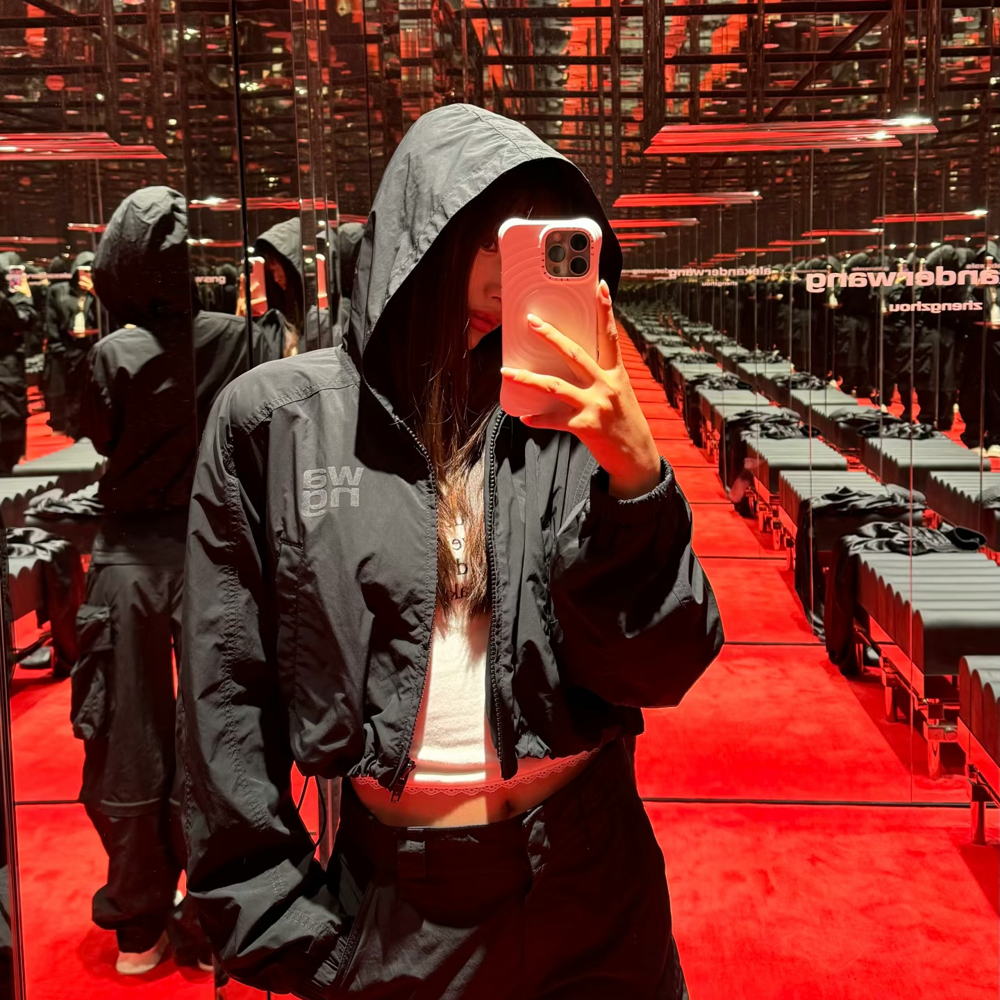 99新 ALEXANDER WANG 娜娜专属  短款连帽夹克外套 黑色