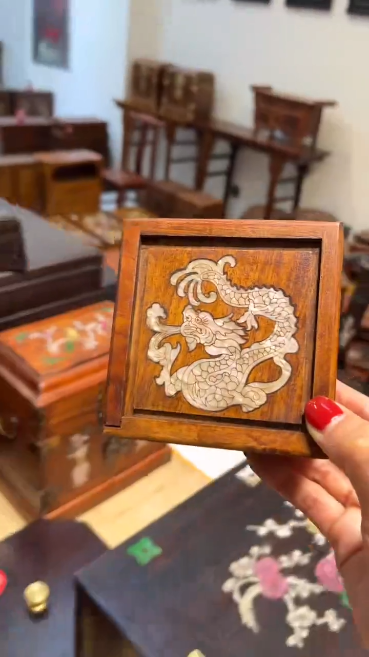 【闪购商品】贡木螺钿龙四方机关盒