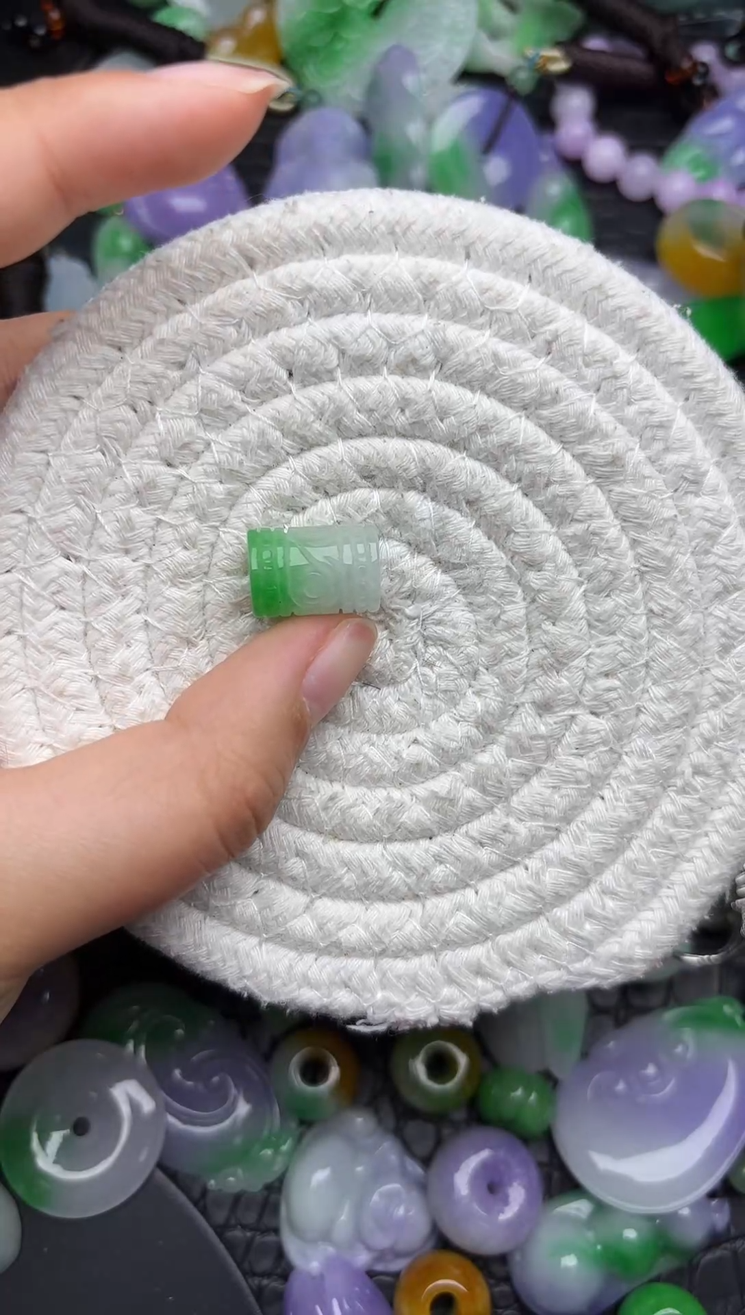 颈饰未镶嵌翡翠缅甸翡翠吊坠