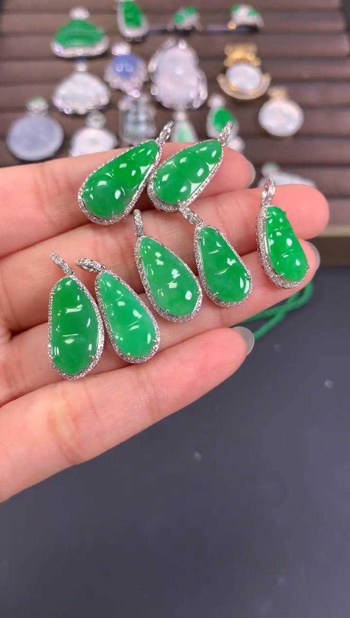 【闪购商品】翡翠吊坠(不含链)18K金镶嵌A309|(多样性发货）拍一发一