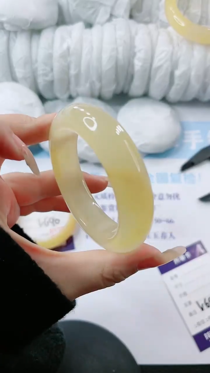 【闪购商品】石英质玉手镯未镶嵌多样性发货V691