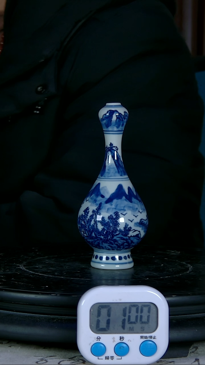 【闪购商品】瓶青花精绘山氺图瓶