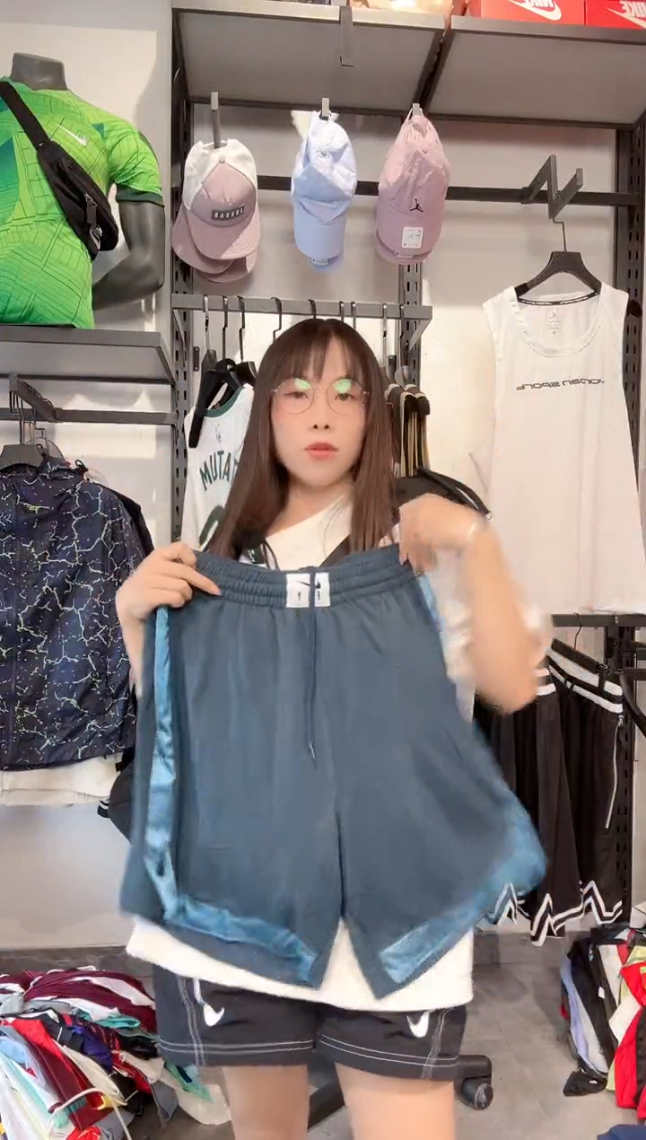 1145编码 瑕疵款以直播间过款为准 尺码