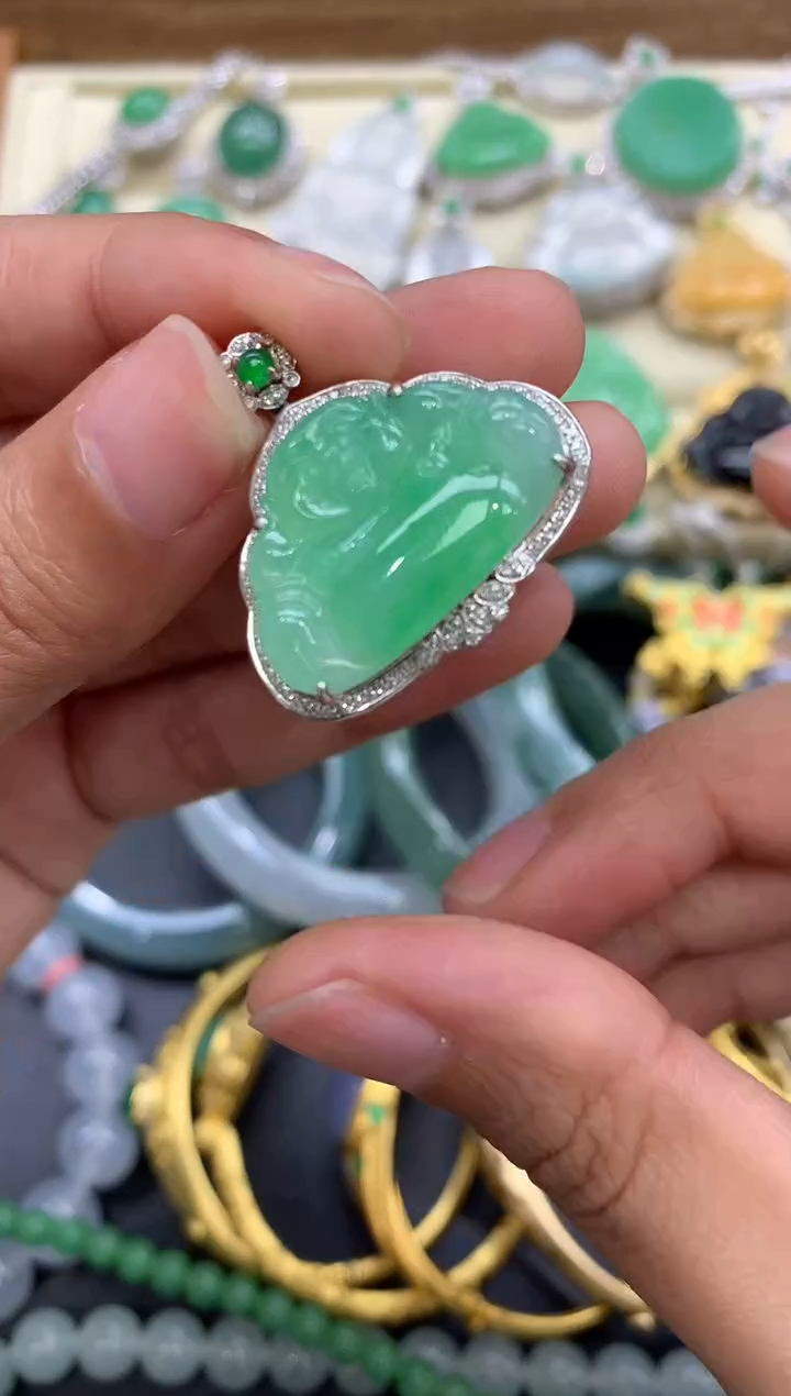 【闪购商品】翡翠颈饰18K金镶嵌349-中国好珍宝