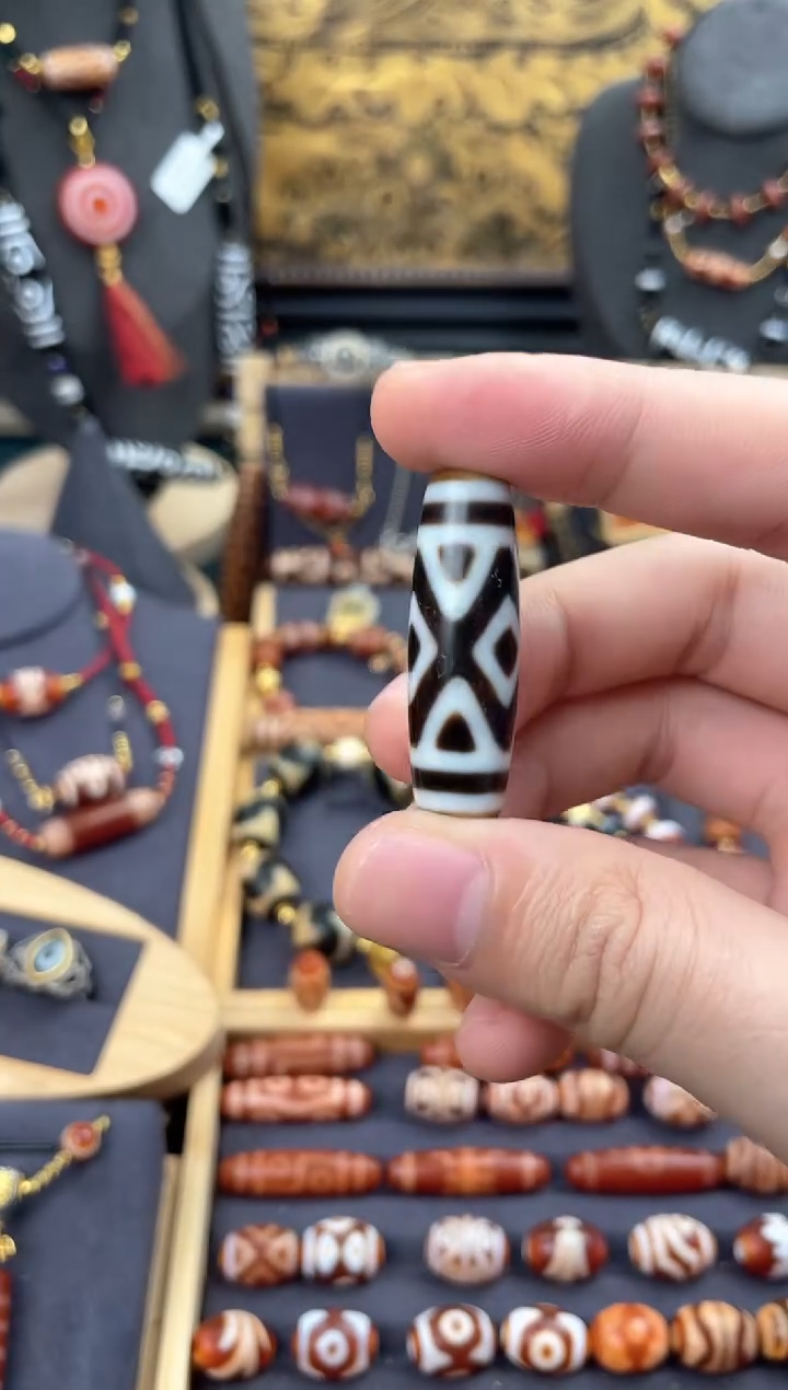 【闪购商品】玛瑙/玉髓颈饰未镶嵌行运金刚三六九单珠