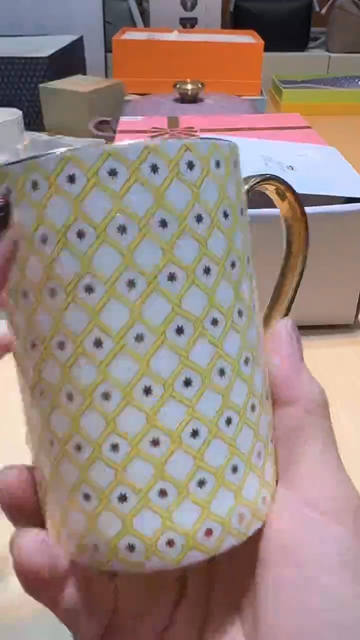 【闪购商品】瓷片锅碗瓢盆一件不剩