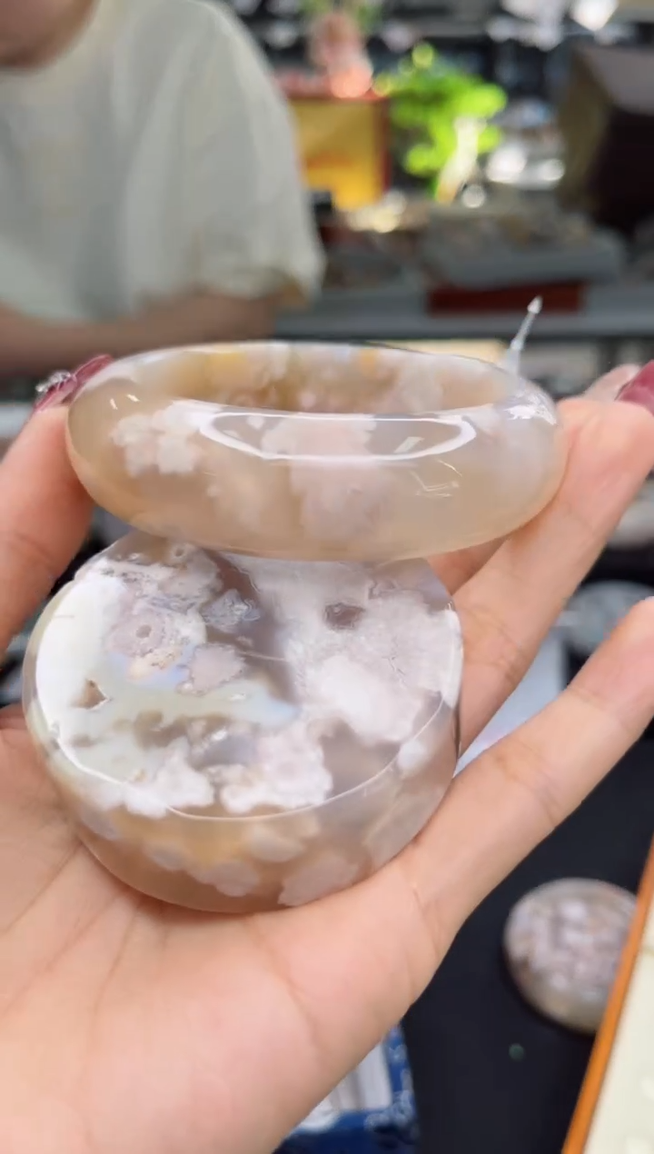 【闪购商品】石英质玉手镯未镶嵌59圈口（赠品镯心）3600208