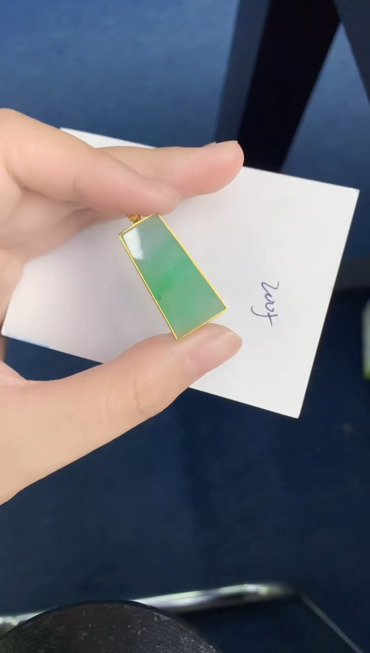 【闪购商品】翡翠颈饰18K金镶嵌000000000