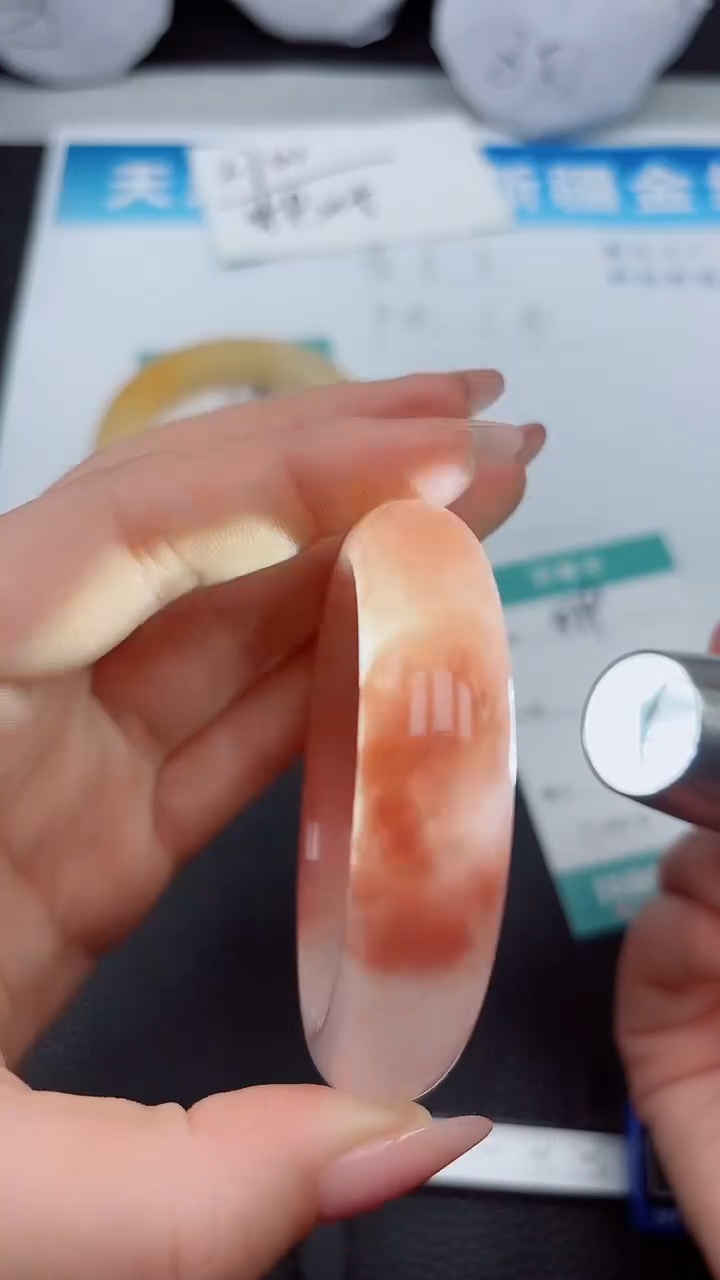 【闪购商品】石英质玉手镯未镶嵌A479