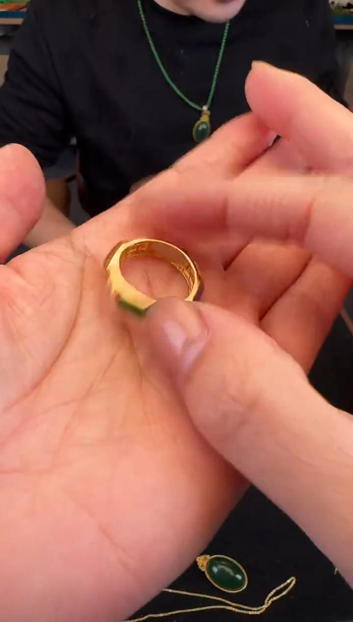 银S925镶嵌戒指和田玉多宝