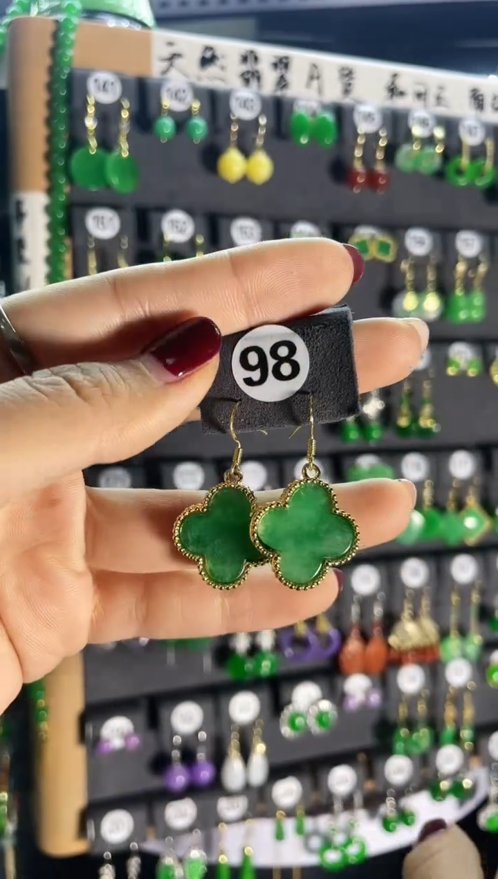 【闪购商品】翡翠耳饰银S925镶嵌98....