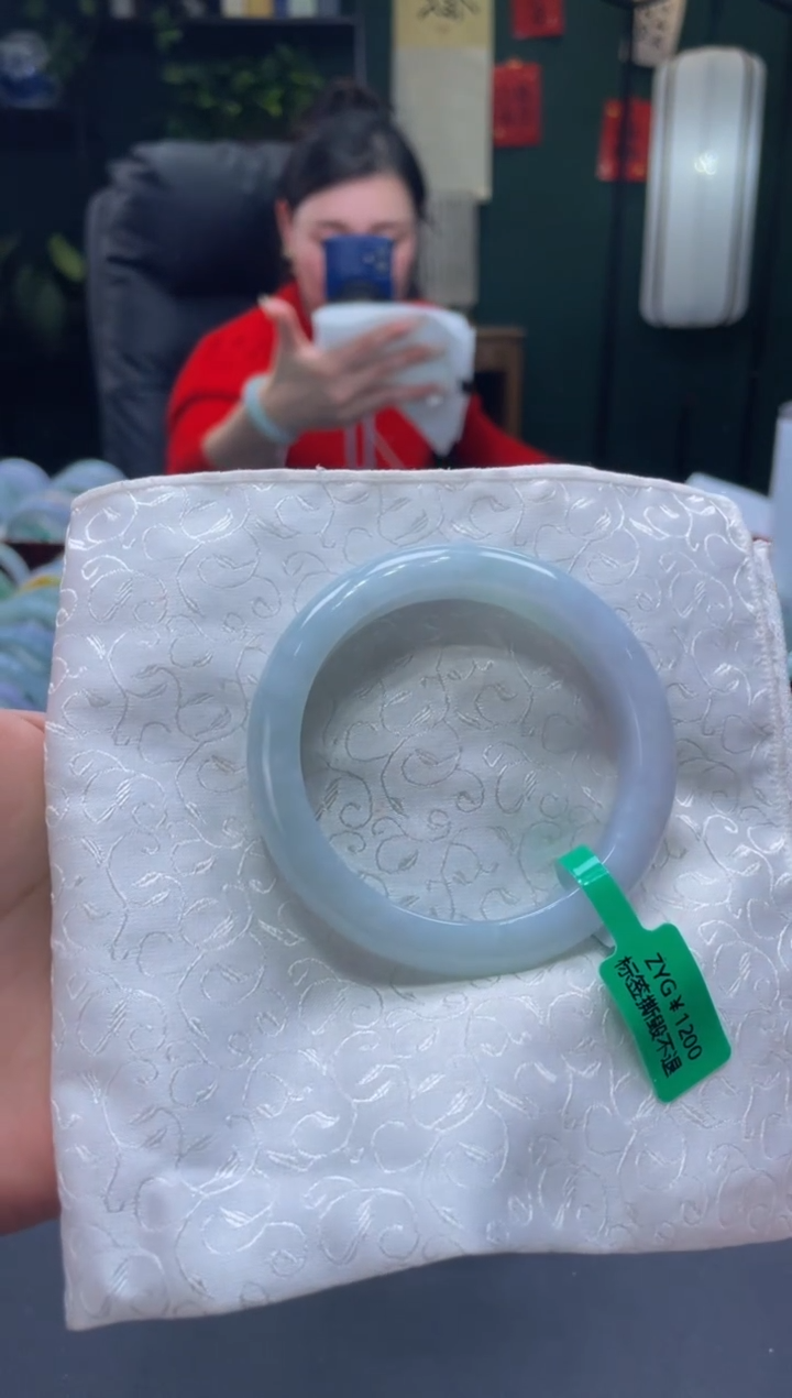 【闪购商品】翡翠手镯未镶嵌1979*****