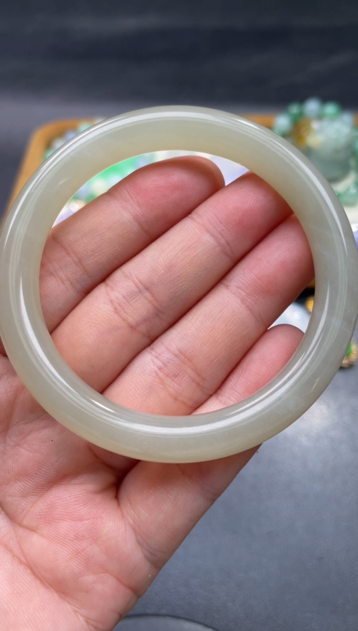 【闪购商品】和田玉手镯未镶嵌86.........
