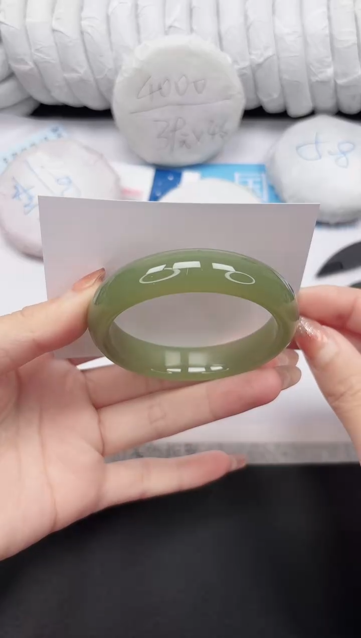 未镶嵌手镯石英质玉44-58.5QHS