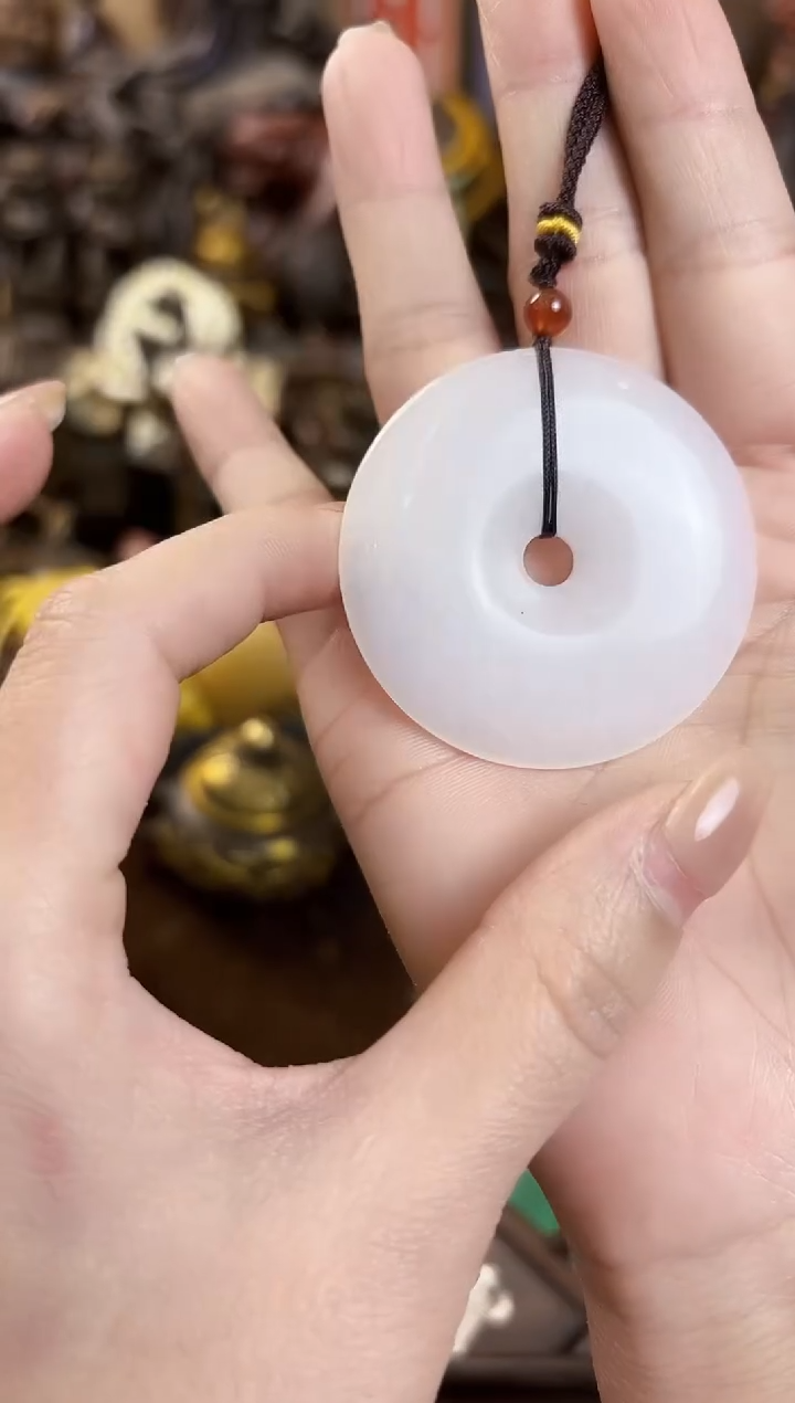 【闪购商品】和田玉挂件未镶嵌岳卫铜器专属链接