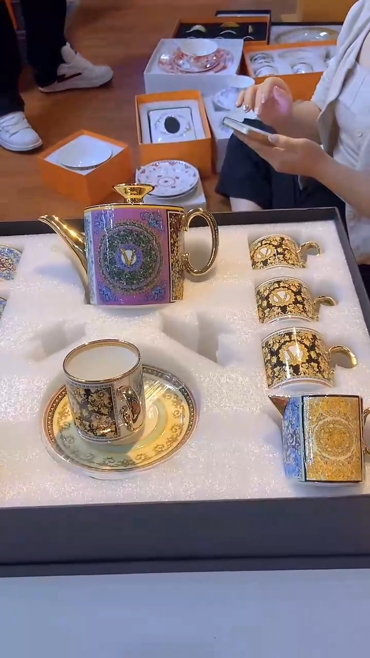 鸿辉家品牌瓷器，京东包邮！